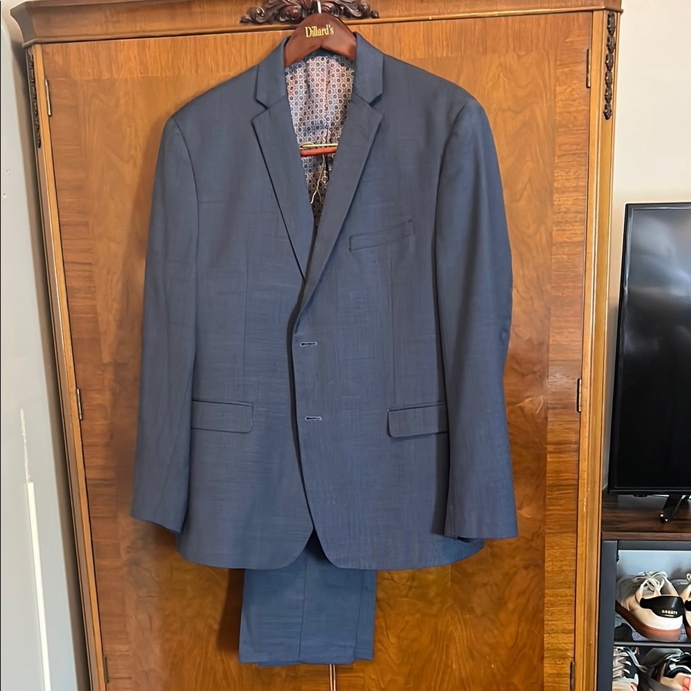 Penguin suit jacket 44R pants 36W 30L